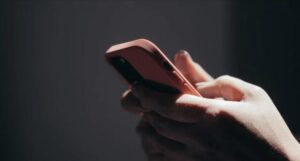 Moja córka zmieniła się po wizycie u taty – później odkryłam coś, co złamało mi serce.