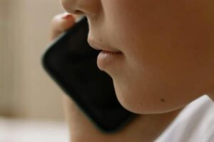 Moja rodzina wyrzuciła mnie z wakacji, które sama opłaciłam — więc zadbałam o to, by nigdy nie zapomnieli tego pobytu.