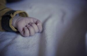 Moja mama wyrzuciła mnie z domu za ciążę, ale mój tata zrobił coś, czego nigdy nie zapomnę