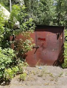 Każdej nocy słyszałam dziwne dźwięki dochodzące z naszego garażu. Kiedy odkryłam, co robi mój mąż, wstrzymałam oddech z przerażenia...