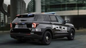 Policjant zauważył trzyletniego chłopca, który całkiem sam, w brudnych ubraniach, szedł wzdłuż drogi. Gdy podszedł bliżej, odkrył coś strasznego…