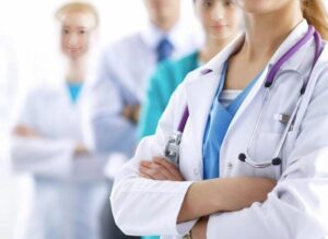 Jak 24-letnia pielęgniarka spełniła ostatnie życzenie 85-letniego miliardera przed jego śmiercią