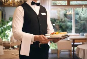 Na pierwszej randce mężczyzna nazwał mnie grubą i żałosną, upokorzył mnie przy całej restauracji – ale moja zemsta sprawiła, że gorzko tego pożałował…