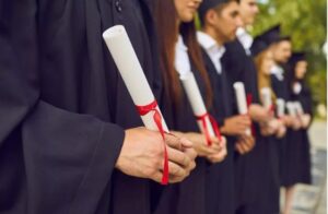 Zabrałem moją 89-letnią prababcię na bal maturalny — i to ona skradła całe show