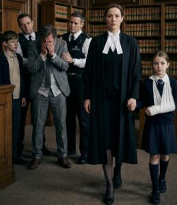 Moja Jedenastoletnia Córka Wracała z Połamanym Ramieniem i Sinami. Gdy Poszłam do Szkoły, by Znaleźć Sprawcę, Okazało się, że jego Ojciec to Mój Były Mąż…