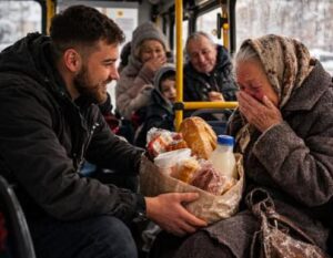 Starsza kobieta w autobusie nie mogła zapłacić za przejazd i poprosiła o zatrzymanie się, aby móc kontynuować podróż pieszo. Jednak zachowanie młodego kierowcy zszokowało wszystkich pasażerów