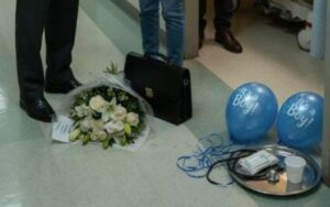 Przybyła do kliniki, aby pogratulować młodszej siostrze narodzin dziecka i usłyszała szept męża: „To dziecko jest moje”. Jednak list pozostawiony przez jej zmarłego ojca przed śmiercią ujawnił jeszcze bardziej szokujący rodzinny sekret...
