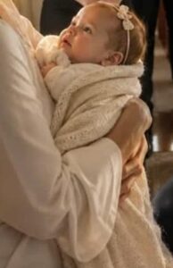 Nakarmiłam głodne dziecko mafijnego bossa w prywatnym odrzutowcu. Potem usłyszałam, że już nigdy nie wrócę do domu.